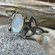 Load image into Gallery viewer, Cordelia Trinity Knot Ring
