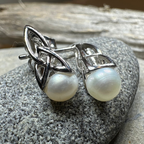 Load image into Gallery viewer, Trinity Knot Pearl Post Earring - Handmade in Ireland

