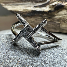 Load image into Gallery viewer, Saint Brigid&#39;s Cross Ring
