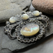 Load image into Gallery viewer, Analia Celtic Knot Brooch
