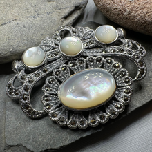 Load image into Gallery viewer, Analia Celtic Knot Brooch
