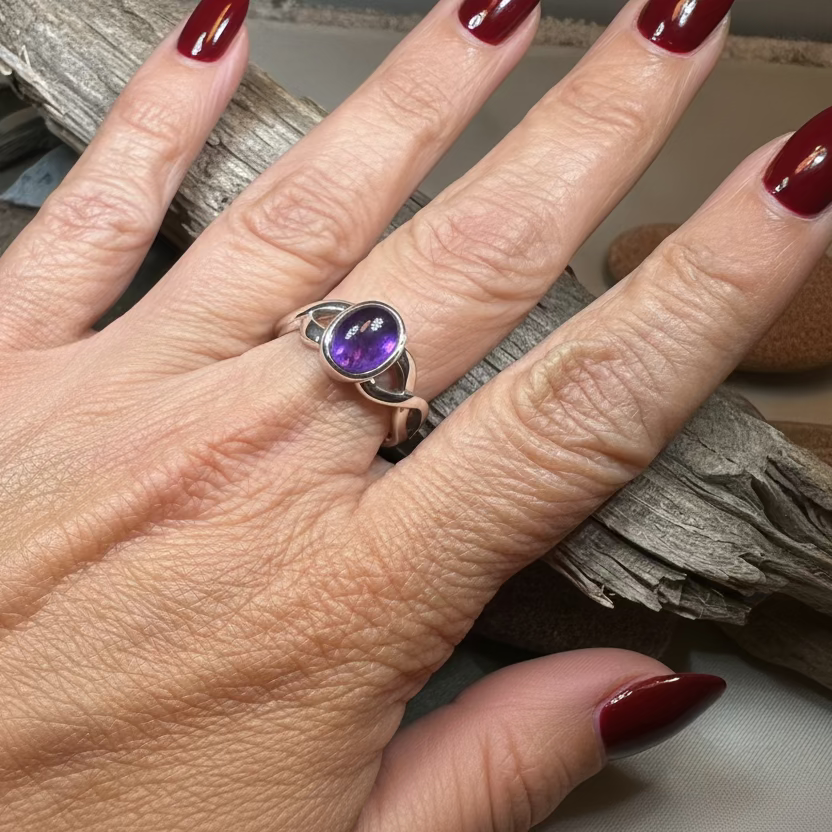 Marianne Celtic Knot Amethyst Ring