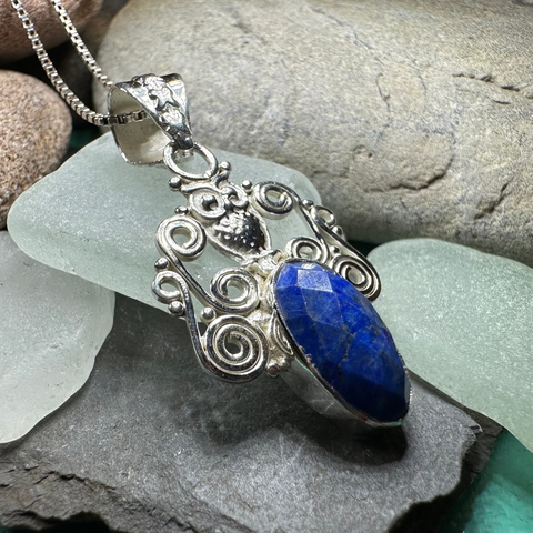 Load image into Gallery viewer, Mirra Owl Necklace in Sterling Silver
