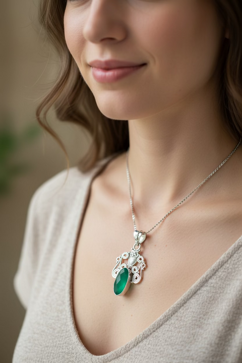 Load image into Gallery viewer, Mirra Owl Necklace in Sterling Silver
