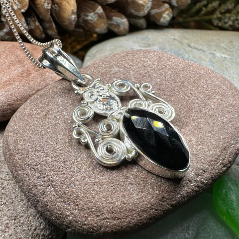 Load image into Gallery viewer, Mirra Owl Necklace in Sterling Silver
