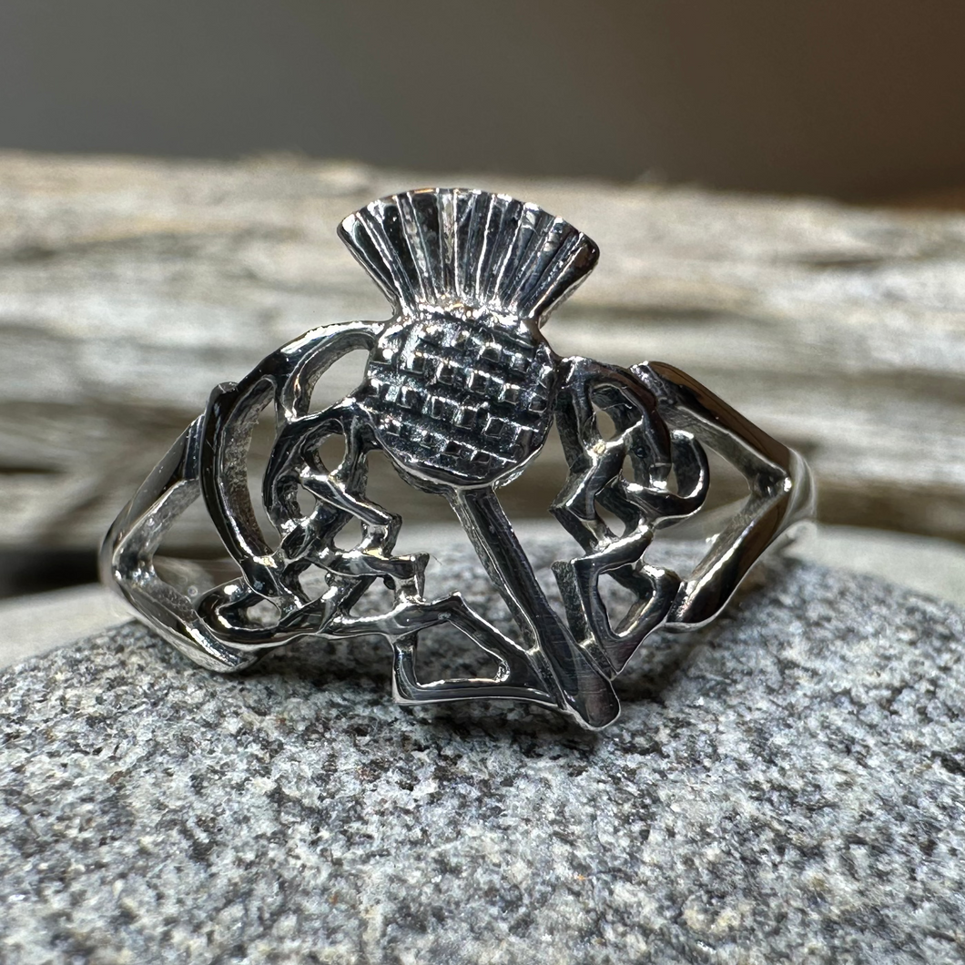 Akira Thistle Ring