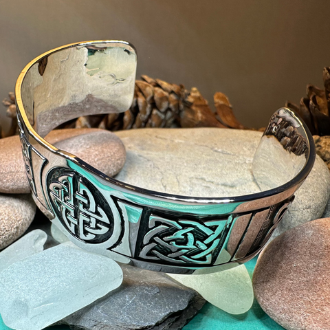 Load image into Gallery viewer, Ancient Knots Celtic Cuff Bracelet
