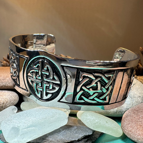 Load image into Gallery viewer, Ancient Knots Celtic Cuff Bracelet
