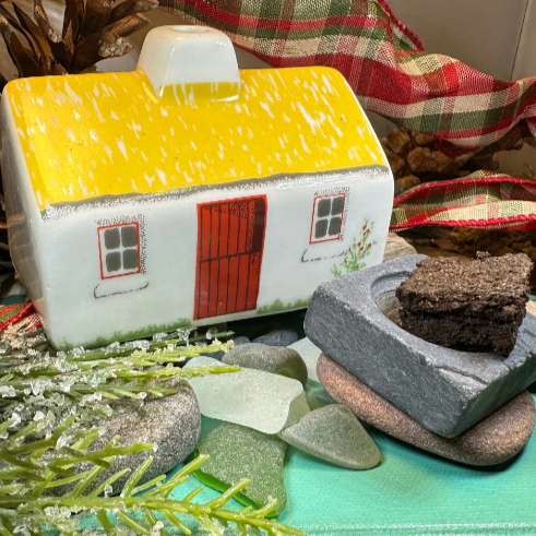 Irish Cottage Incense Burner — view 5