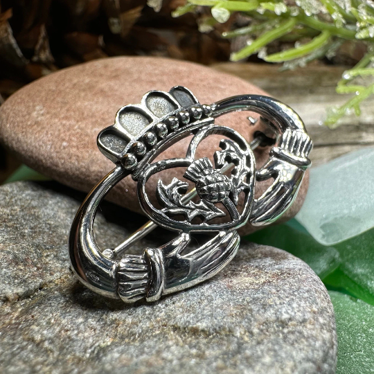 Claddagh Thistle Brooch — view 3