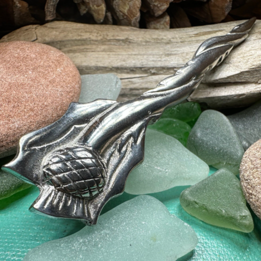 Modern Thistle Kilt Pin in pewter