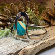 Load image into Gallery viewer, Heathergems Heart Scottish Bracelet
