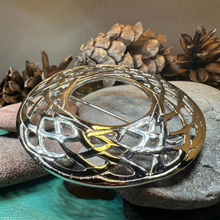 Load image into Gallery viewer, Loch Large Celtic Knot Brooch
