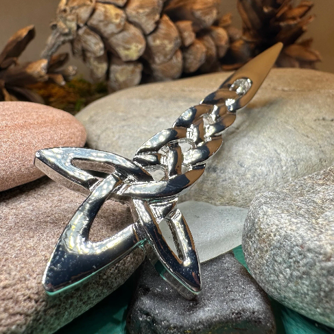Classic Celtic Knot Kilt Pin — view 2