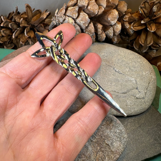 Classic Celtic Knot Kilt Pin — view 6