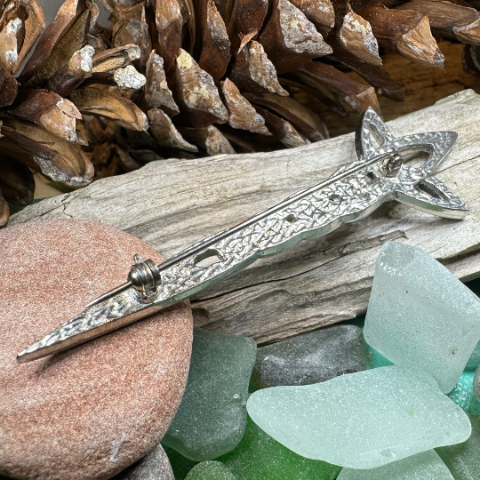 Classic Celtic Knot Kilt Pin — view 4