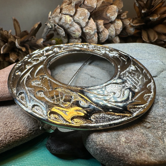 Thistle Tartan Pin Brooch in silver