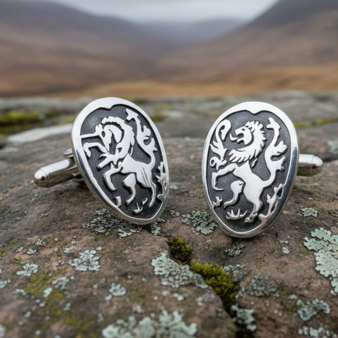 Load image into Gallery viewer, Lion of Scotland Cuff Links
