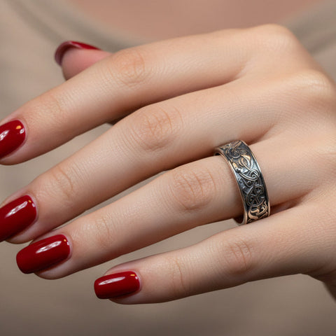 Load image into Gallery viewer, Celtic Raven Ring

