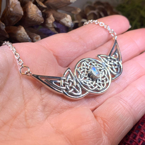 Load image into Gallery viewer, Wheel of Life Necklace, Celtic Necklace, Irish Jewelry, Celtic Family Knot Jewelry, Scotland Jewelry, Mom Gift, Anniversary Gift, Wife Gift

