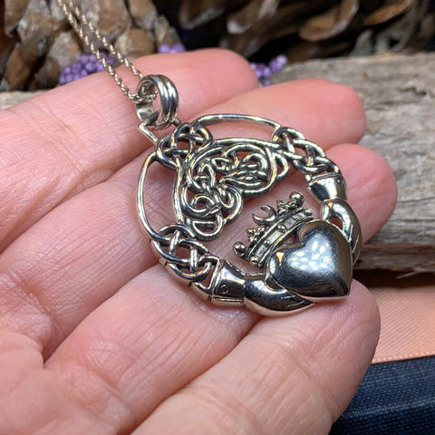 Load image into Gallery viewer, Forever Claddagh Necklace
