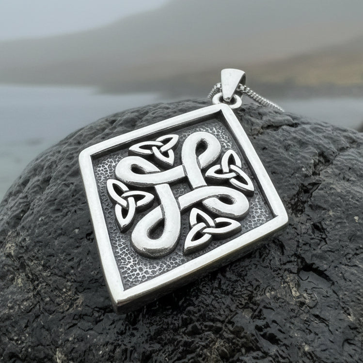 Celtic Quaternary Knot Necklace
