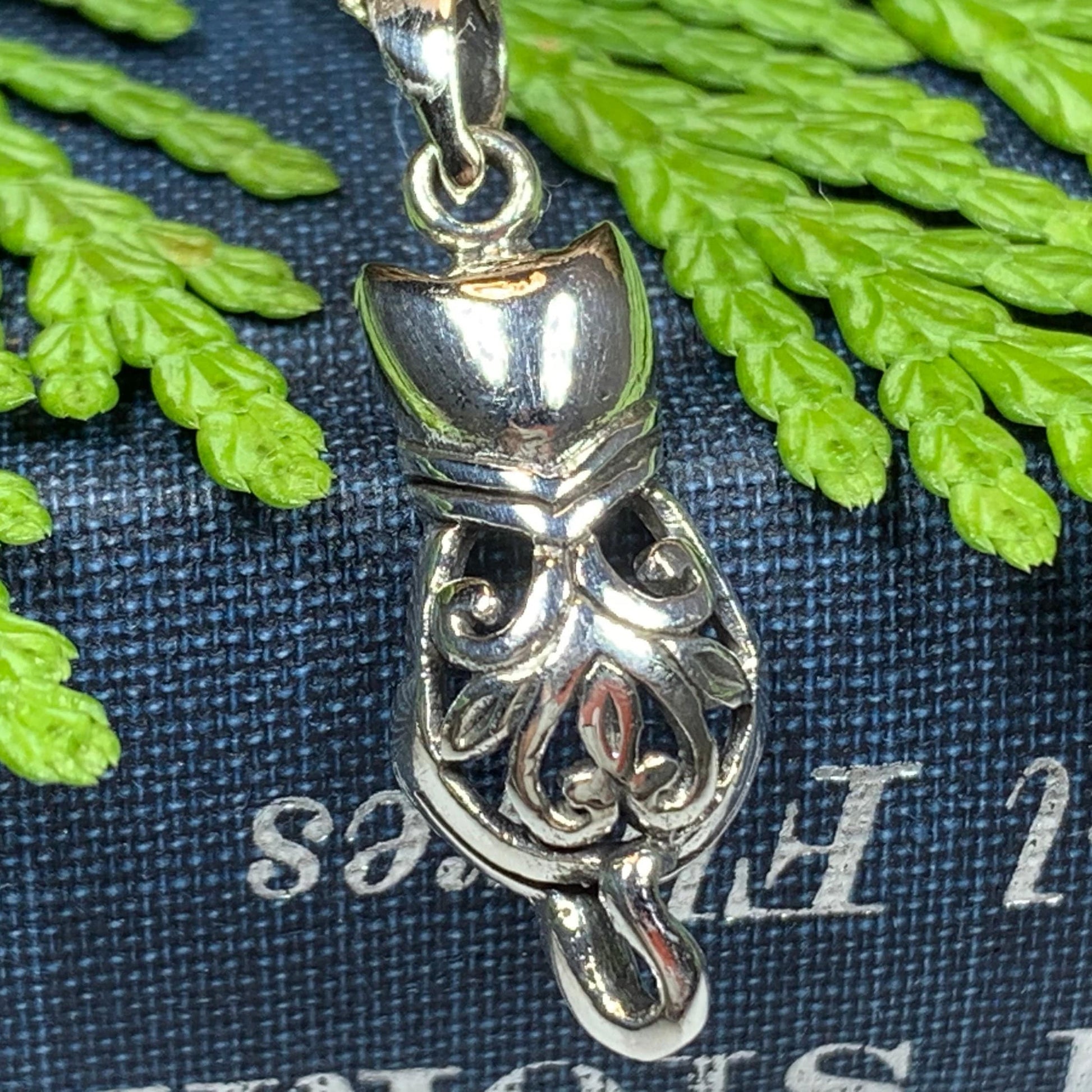 Celtic Cute Cat Necklace