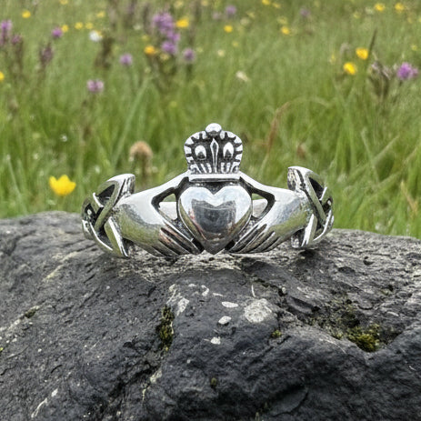 Finnea Irish Claddagh Ring in Sterling Silver