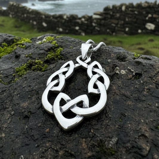 Celtic Knot Necklace, Celtic Necklace, Irish Jewelry, Ireland Gift, Sister Gift, Mom Gift, Anniversary Gift, Scotland Jewelry, Wife Gift