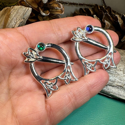 Load image into Gallery viewer, Celtic Thistle Brooch
