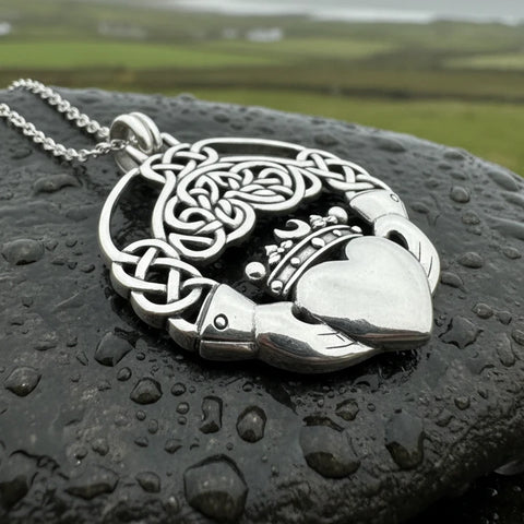 Load image into Gallery viewer, Forever Claddagh Necklace
