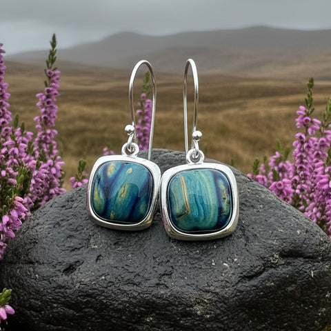 Load image into Gallery viewer, Heathergems Celtic Square Earrings - Handmade in Scotland
