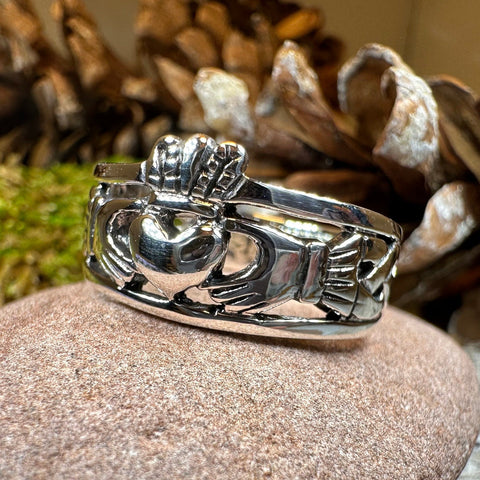 Load image into Gallery viewer, Celtic Ring, Irish Wedding Ring, Ireland Ring, Claddagh Ring, Irish Ring, Promise Ring, Anniversary Gift, Silver Wedding Band, Ireland Gift
