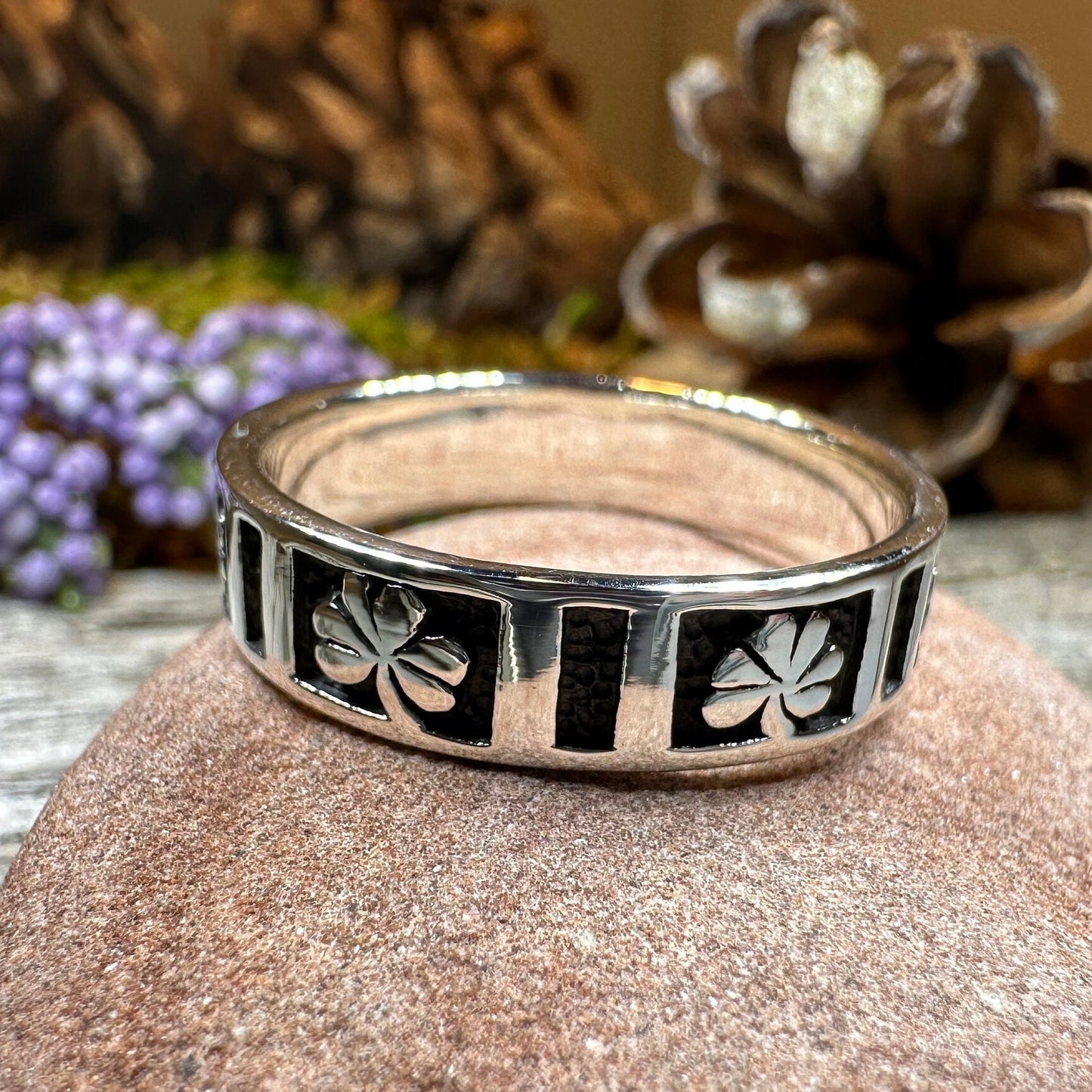 Shamrock Ring, Celtic Band Ring, Irish Jewelry, Clover Jewelry, Ireland Gift, Irish Dance Gift, Anniversary Gift, Wedding Band