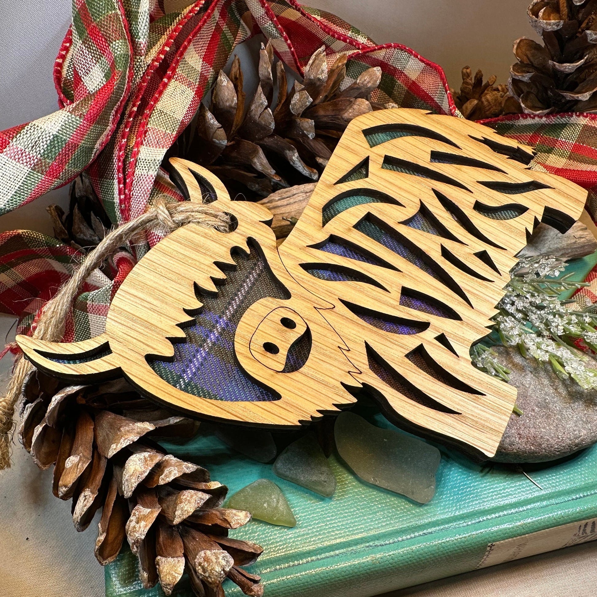 Highland Cow Ornament, Christmas Ornament, Scotland Gift, Scottish Cow, Tartan Gift, Christmas Tree Ornament, Holiday Gift, Oak Wood Plaque