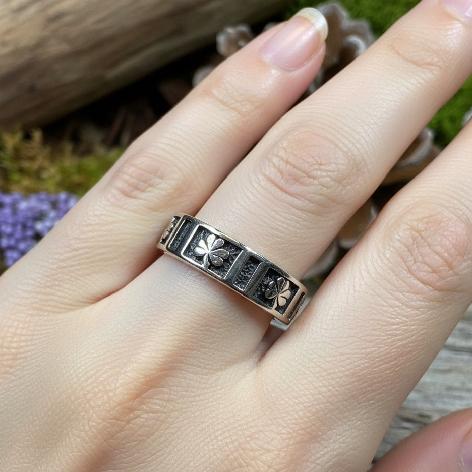 Shamrock Ring, Celtic Band Ring, Irish Jewelry, Clover Jewelry, Ireland Gift, Irish Dance Gift, Anniversary Gift, Wedding Band
