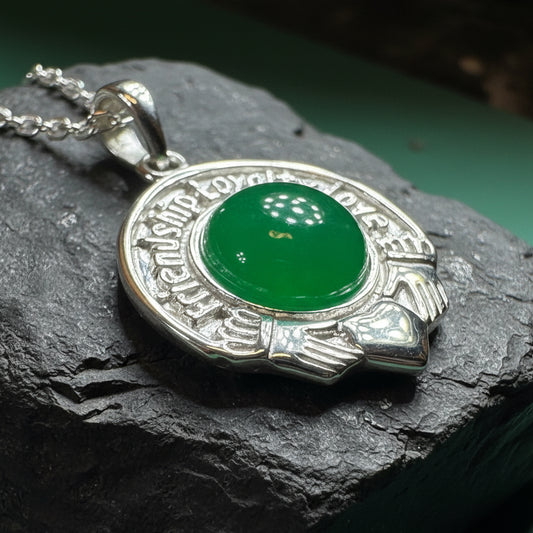 Claddagh Necklace, Celtic Pendant, Irish Jewelry, Ireland Gift, Mom Gift, Anniversary Gift, Girlfriend Gift, Heart Jewelry, Graduation Gift