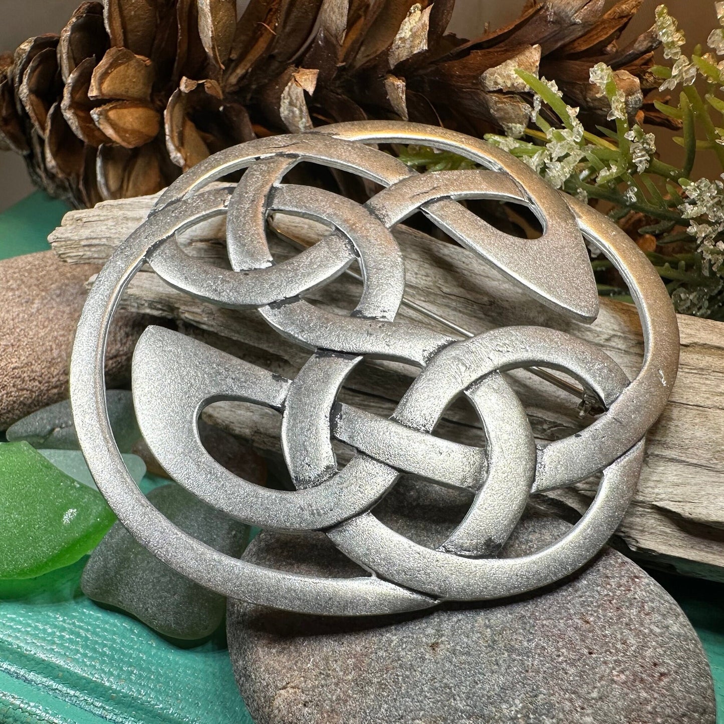 Celtic Knot Brooch, Celtic Pin, Irish Jewelry, Scotland Jewelry, Love Knot Jewelry, Mom Gift, Wife Gift, Ireland Pin, Outlander Jewelry