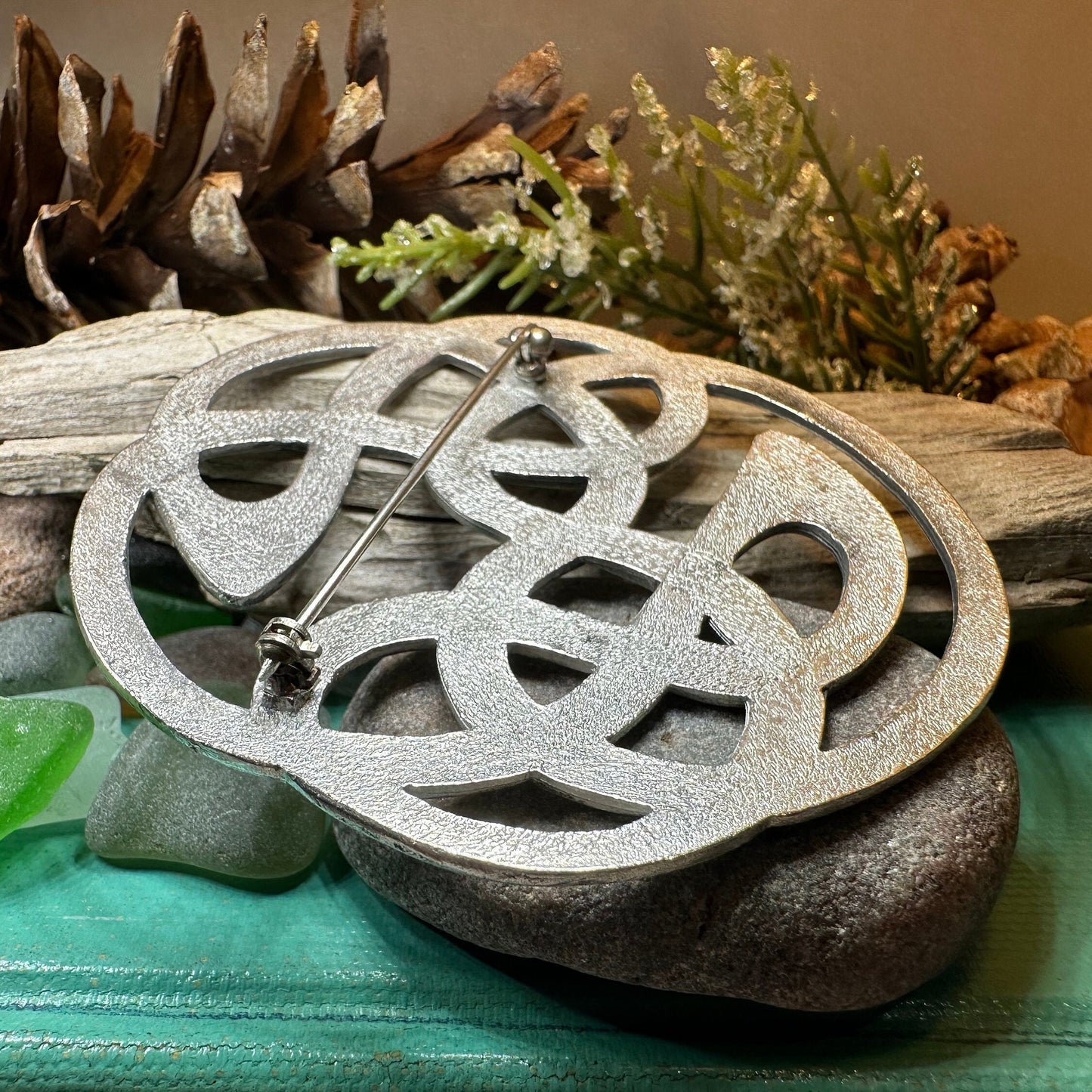 Celtic Knot Brooch, Celtic Pin, Irish Jewelry, Scotland Jewelry, Love Knot Jewelry, Mom Gift, Wife Gift, Ireland Pin, Outlander Jewelry