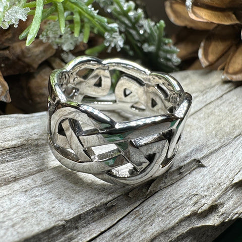 Load image into Gallery viewer, Celtic Ring, Irish Wedding Ring, Silver Scottish Ring, Large Irish Ring, Promise Ring, Anniversary Gift, Wedding Band, Ireland Gift
