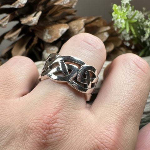 Load image into Gallery viewer, Celtic Ring, Irish Wedding Ring, Silver Scottish Ring, Large Irish Ring, Promise Ring, Anniversary Gift, Wedding Band, Ireland Gift
