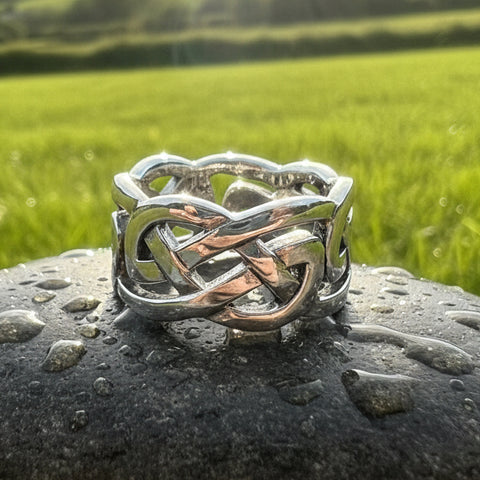 Load image into Gallery viewer, Celtic Ring, Irish Wedding Ring, Silver Scottish Ring, Large Irish Ring, Promise Ring, Anniversary Gift, Wedding Band, Ireland Gift
