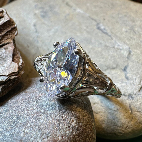 Load image into Gallery viewer, Celtic Engagement Ring, Celtic Jewelry, Irish Promise Ring, Irish Ring, Irish Dance Gift, Anniversary Gift, Vintage Bridal Ring
