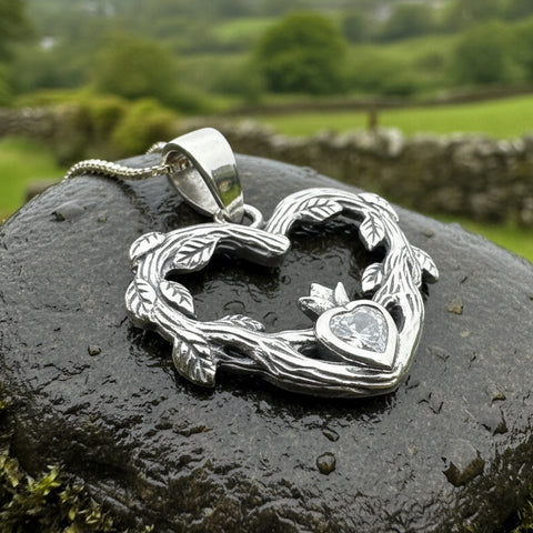 Load image into Gallery viewer, Claddagh Necklace, Celtic Pendant, Irish Jewelry, Bridal Jewelry, Anniversary Gift, Engagement Gift, Girlfriend Gift, Diamond Claddagh Gift
