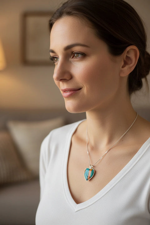 Load image into Gallery viewer, Scottish Heathergems Heart Necklace - Handmade in Scotland

