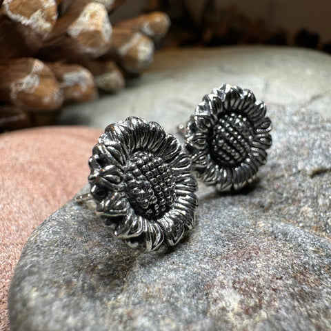 Load image into Gallery viewer, Sunflower Earrings, Flower Jewelry, Tuscany Sunflower Jewelry, Nature Jewelry, Graduation Gift, Summer Stud Earrings, Autumn Gift, Italy
