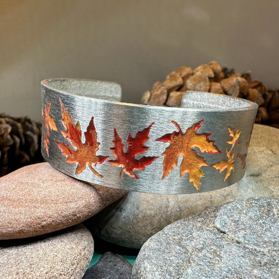 Maple Leaves Bracelet, Autumn Jewelry, Cuff Bangle Bracelet, Maple Leaf Jewelry, Nature Lover Gift, Wife Gift, Girlfriend Gift, Mom Gift