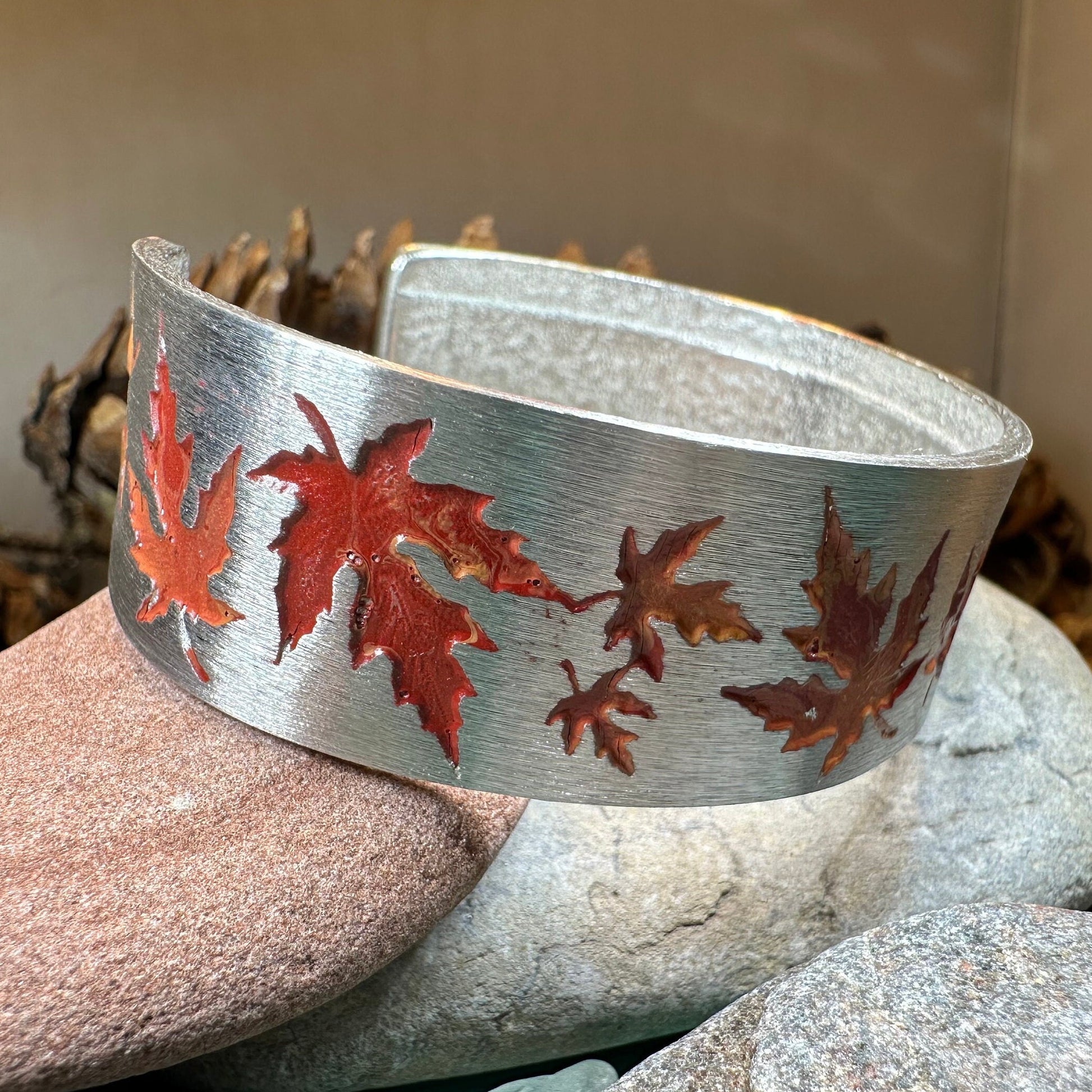 Maple Leaves Bracelet, Autumn Jewelry, Cuff Bangle Bracelet, Maple Leaf Jewelry, Nature Lover Gift, Wife Gift, Girlfriend Gift, Mom Gift