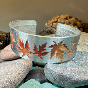 Maple Leaves Bracelet, Autumn Jewelry, Cuff Bangle Bracelet, Maple Leaf Jewelry, Nature Lover Gift, Wife Gift, Girlfriend Gift, Mom Gift