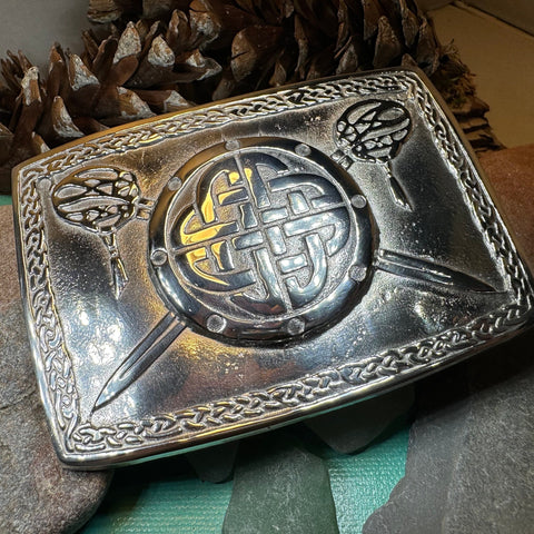 Load image into Gallery viewer, Celtic Kilt Belt Buckle, Scottish Belt Buckle, Pewter Buckle, Large Belt Buckle, Men's Celtic Gift, Irish Gift, Celtic Knot Buckle, Bagpiper
